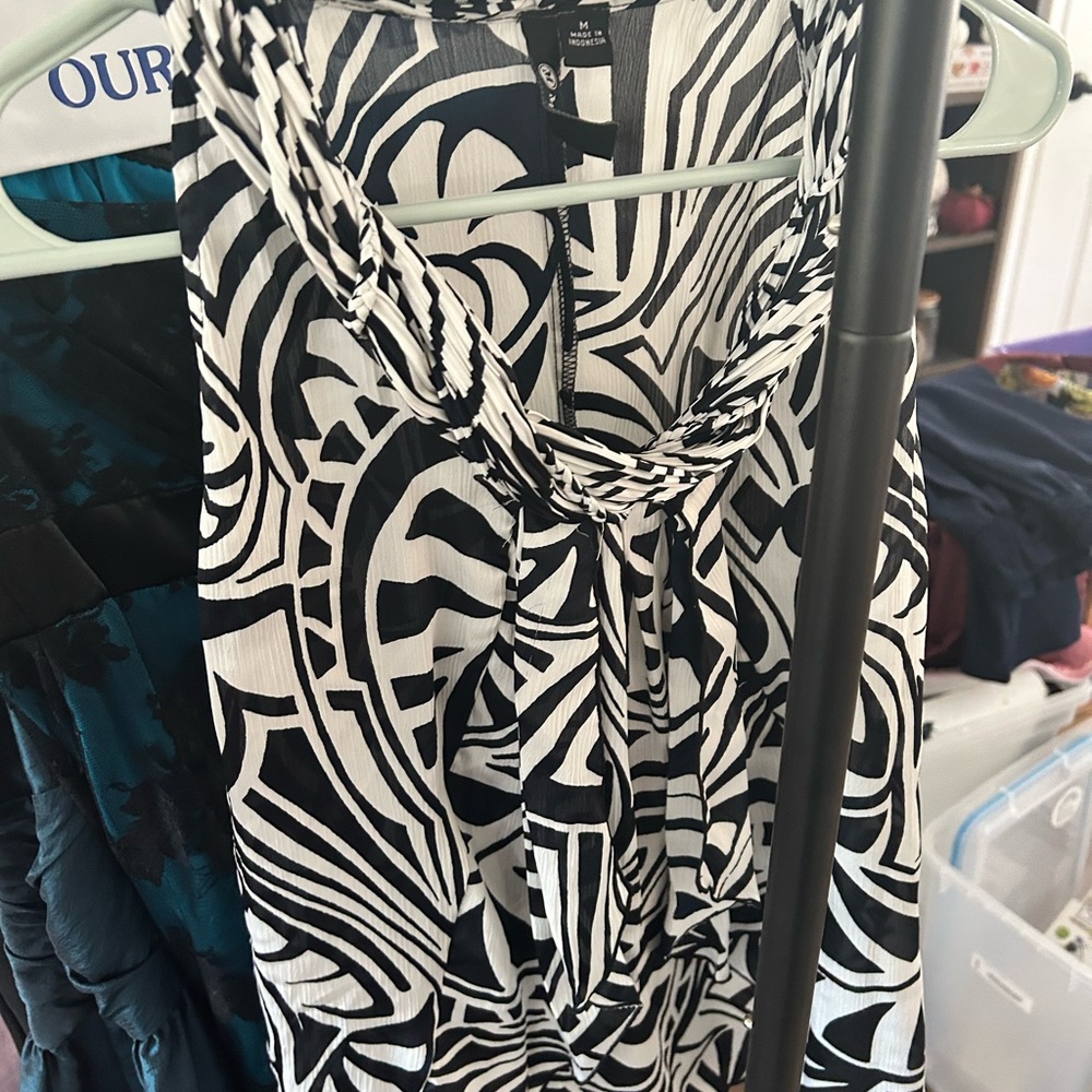 Milano Black and White Abstract Mini Dress